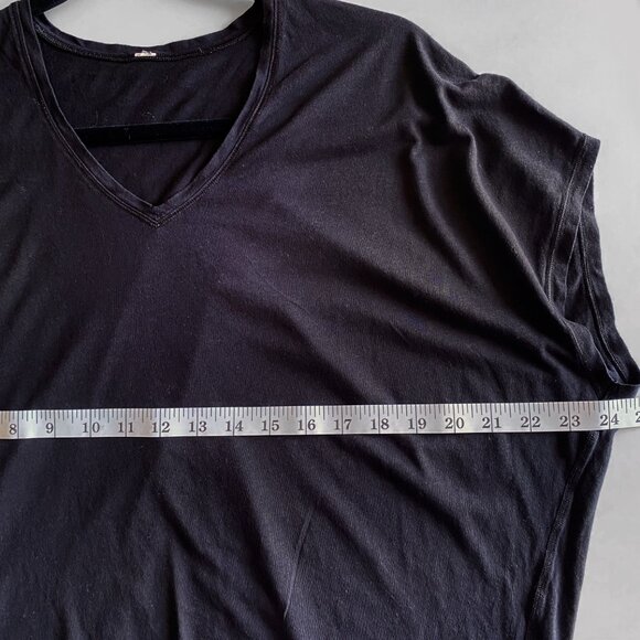 Lululemon Devout Short Sleeve Tee Split Back Tee Black - Picture 4 of 9